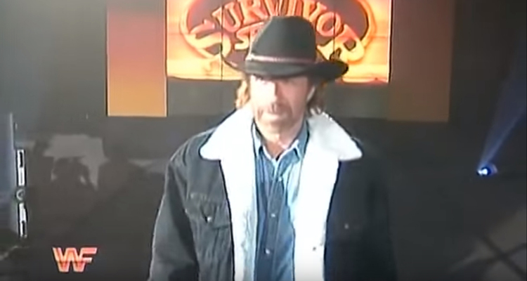 N.13 : Chuck Norris vient en aide à The Undertaker (23 novembre 1994)