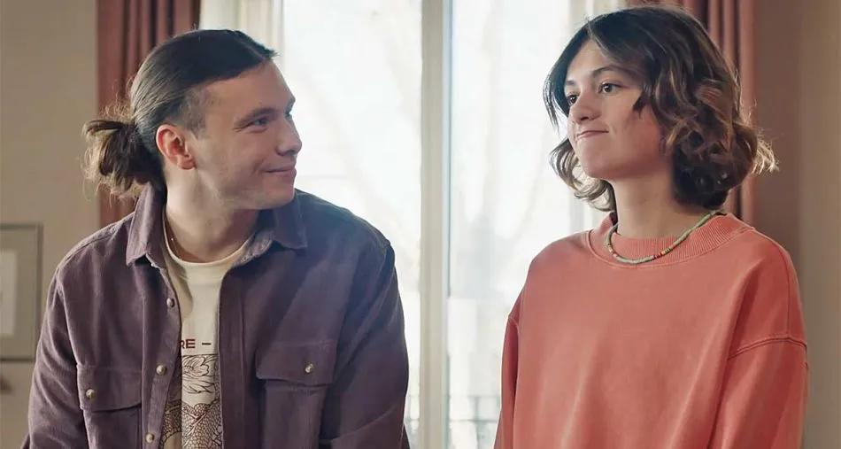Inès, la sœur de Lionel et Zoé, est en stage à l’Institut. La jeune fille va régler ses comptes. Inès, la sœur de Lionel et Zoé, est en stage à l’Institut. La jeune fille va régler ses comptes.