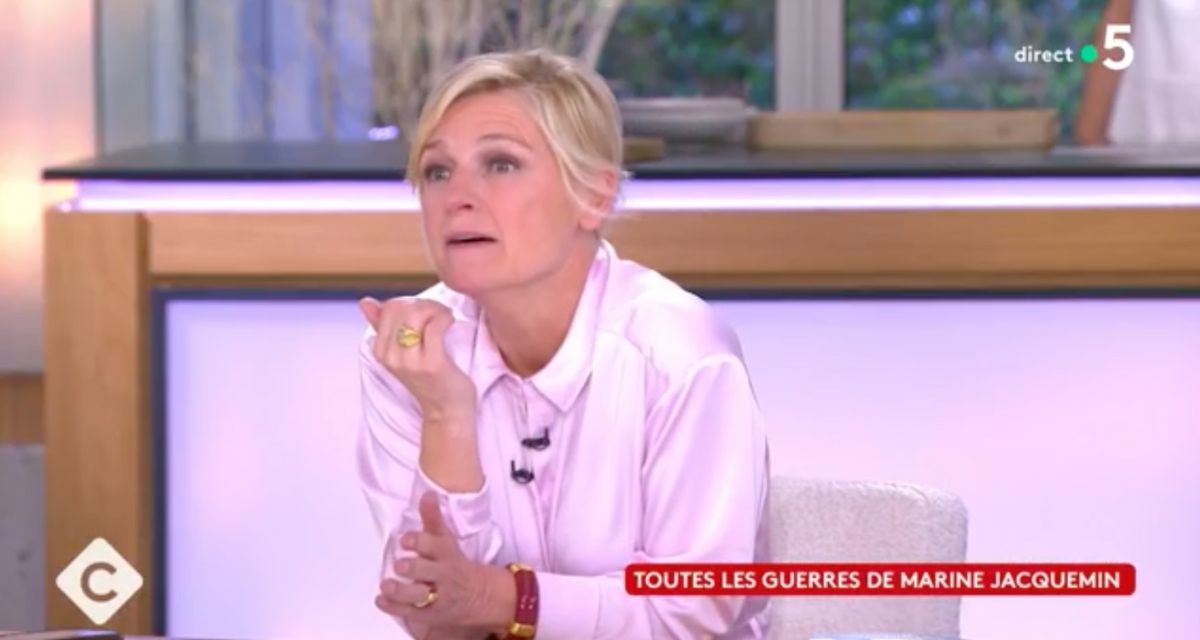 C à vous : plus invitée dans l’émission, Muriel Robin règle ses comptes avec Anne-Élisabeth Lemoine C à vous : plus invitée dans l’émission, Muriel Robin règle ses comptes avec Anne-Élisabeth Lemoine