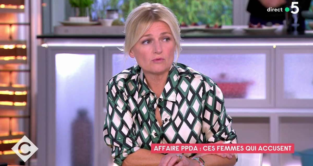 C à vous : Anne-Elisabeth Lemoine explose après un incident en direct pour Émilie Tran Nguyen sur France 5 C à vous : Anne-Elisabeth Lemoine explose après un incident en direct pour Émilie Tran Nguyen sur France 5