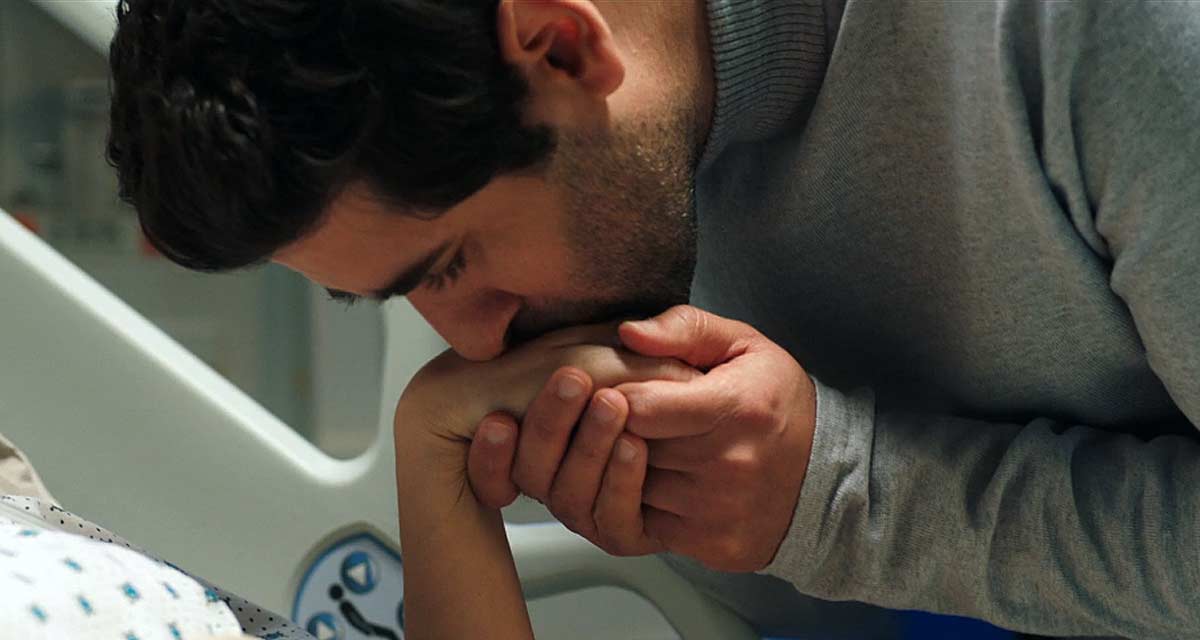 Demain nous appartient (spoiler) : Georges déclare sa flamme à Victoire avant une fin annoncée sur TF1 ? Demain nous appartient (spoiler) : Georges déclare sa flamme à Victoire avant une fin annoncée sur TF1 ?