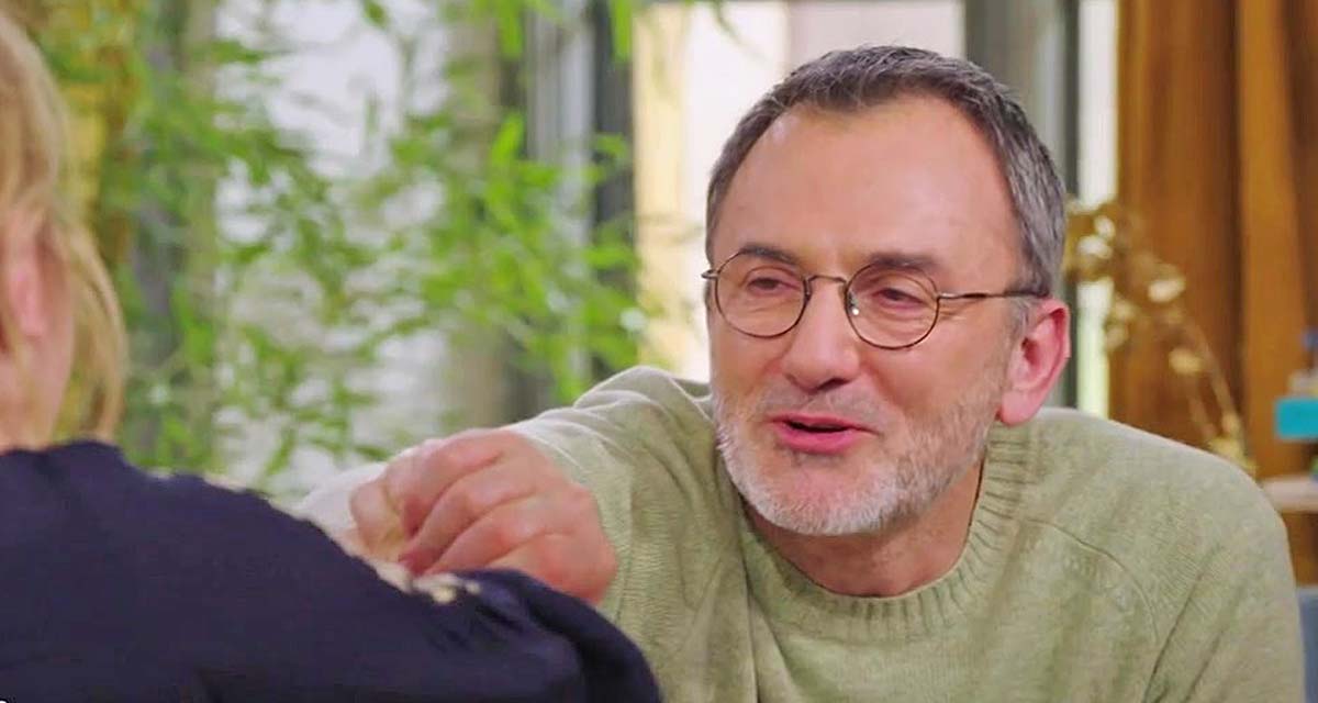 Un Dimanche à la campagne : cette tentative de suicide qui bouleverse Frédéric Lopez sur France 2 Un Dimanche à la campagne : cette tentative de suicide qui bouleverse Frédéric Lopez sur France 2