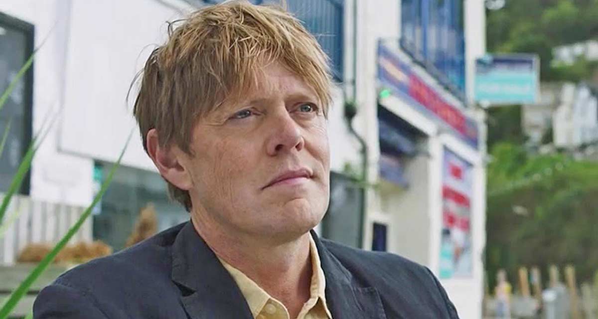 Mystères au paradis : ce que réserve la saison 2 avec Kris Marshall Mystères au paradis : ce que réserve la saison 2 avec Kris Marshall