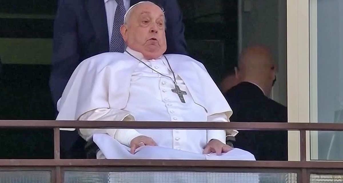 Funérailles du Pape : Les 12 coups de midi, Tout le monde veut prendre sa place… toutes les déprogrammations sur TF1 et France 2 Funérailles du Pape : Les 12 coups de midi, Tout le monde veut prendre sa place… toutes les déprogrammations sur TF1 et France 2