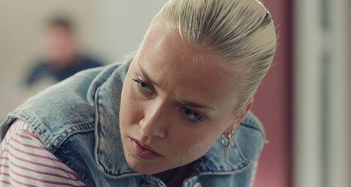 Plus belle la vie en avance : Zoé foudroyée par Morgane, résumé et replay du lundi 15 juillet 2024 sur TF1 Plus belle la vie en avance : Zoé foudroyée par Morgane, résumé et replay du lundi 15 juillet 2024 sur TF1