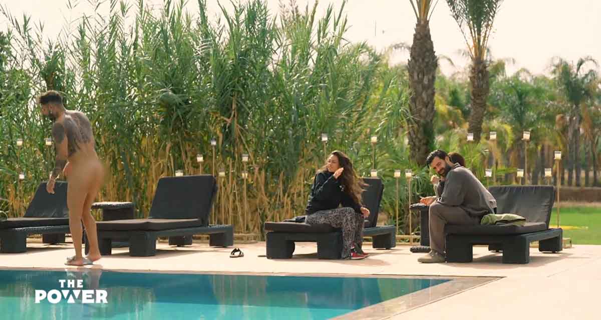 The Power (spoiler) : Vivian censuré par la production, l’incroyable mensonge de Manon Tanti The Power (spoiler) : Vivian censuré par la production, l’incroyable mensonge de Manon Tanti