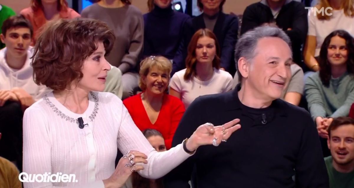 Quotidien : “Elle s’en fout des règles, elle a sa propre morale “ déclare un réalisateur en direct à propos de Fanny Ardant Quotidien : “Elle s’en fout des règles, elle a sa propre morale “ déclare un réalisateur en direct à propos de Fanny Ardant