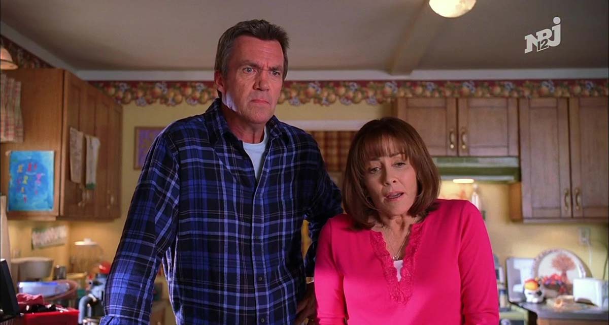 The Middle (NRJ12) : comment se termine la série, la scène de fin pour Axl, Sue, Brick, Frankie et Mike Heck The Middle (NRJ12) : comment se termine la série, la scène de fin pour Axl, Sue, Brick, Frankie et Mike Heck