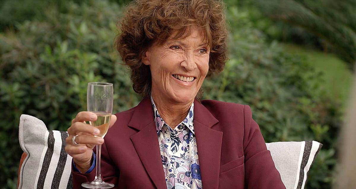 Un si grand soleil (spoiler) : Élisabeth Bastide frôle la mort, Muriel dévoile un incroyable secret Un si grand soleil (spoiler) : Élisabeth Bastide frôle la mort, Muriel dévoile un incroyable secret