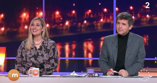 L’énorme chute de Marie Portolano et Thomas Sotto sur France 2 L’énorme chute de Marie Portolano et Thomas Sotto sur France 2