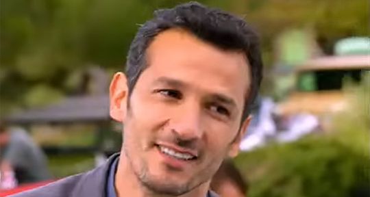 Camping Paradis (TF1) : Kamel Belghazi (Demain nous appartient) et Laurent Ournac en plein « Séminaire »