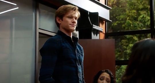 MacGyver : la saison 4 en attente, Lucas Till rapatrié sur W9