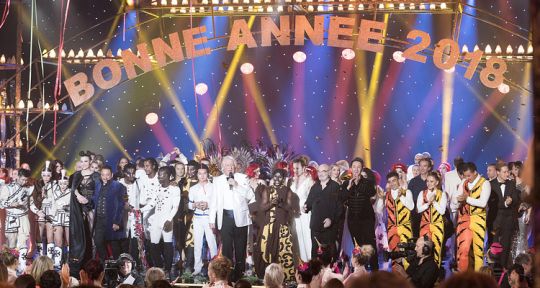 Le grand cabaret sur son 31 : Julie Andrieu, Chloé Nabédian, Acro Dream, Duo Urunov, Kendji Girac, Las Ketchup, Helmut Frtiz, Richard Sanderson... Le grand cabaret sur son 31 : Julie Andrieu, Chloé Nabédian, Acro Dream, Duo Urunov, Kendji Girac, Las Ketchup, Helmut Frtiz, Richard Sanderson...