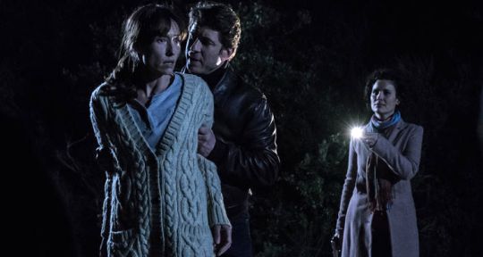 Rien ne vaut la douceur d’un foyer (France 3) : Annelise Hesme (Nina) et Grégori Derangère (Caïn) menacés par un corbeau dans une adaptation de M.H. Clark