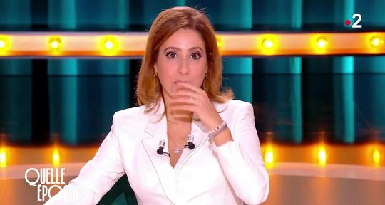 Quelle époque : Léa Salamé se blesse en pleine émission, « Il est odieux celui-là » Christophe Dechavanne vexe un invité Quelle époque : Léa Salamé se blesse en pleine émission, « Il est odieux celui-là » Christophe Dechavanne vexe un invité