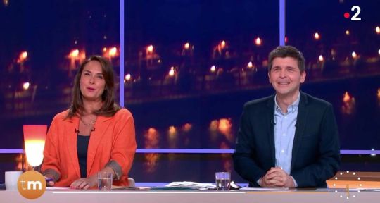 Télématin : coup de théâtre pour Julia Vignali, Thomas Sotto éloigné sur France 2 Télématin : coup de théâtre pour Julia Vignali, Thomas Sotto éloigné sur France 2