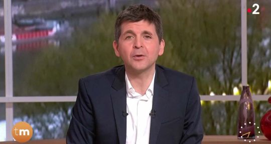 Télématin : Julia Vignali s’en va, Thomas Sotto accuse le coup sur France 2 Télématin : Julia Vignali s’en va, Thomas Sotto accuse le coup sur France 2