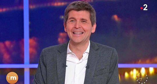 Télématin : “Vous allez péter un plomb !”, Thomas Sotto balance sur un animateur, Julia Vignali choquée sur France 2 Télématin : “Vous allez péter un plomb !”, Thomas Sotto balance sur un animateur, Julia Vignali choquée sur France 2
