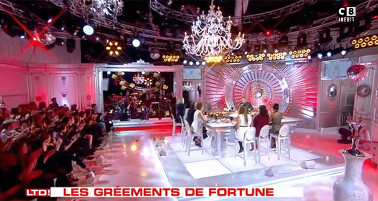 Audiences TV Access (dimanche 27 mai 2018) : Les terriens du dimanche et Les Mystères de l’amour au coude à coude, Roland Garros en difficulté Audiences TV Access (dimanche 27 mai 2018) : Les terriens du dimanche et Les Mystères de l’amour au coude à coude, Roland Garros en difficulté