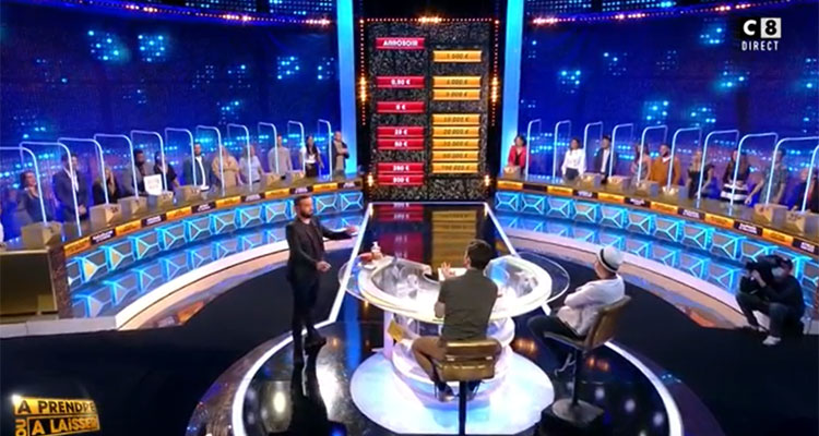 A prendre ou à laisser : Cyril Hanouna cruellement piégé, C8 monte en puissance A prendre ou à laisser : Cyril Hanouna cruellement piégé, C8 monte en puissance