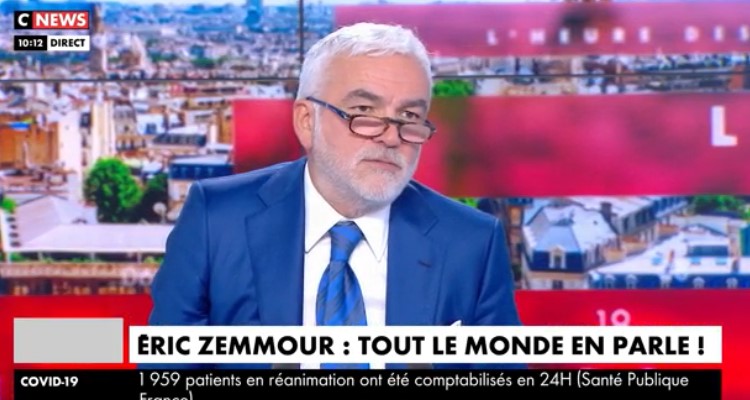 CNews : coup d’arrêt pour Christine Kelly, Eric Zemmour remplacé par Pascal Praud CNews : coup d’arrêt pour Christine Kelly, Eric Zemmour remplacé par Pascal Praud