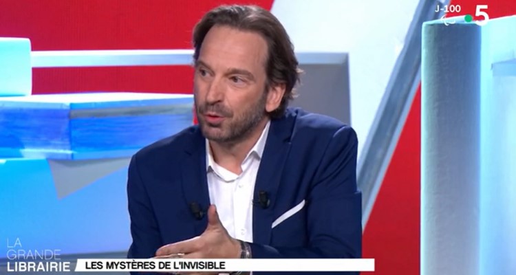 La grande librairie du mercredi 1er décembre 2021 : Michel Pastoureau, Louise Moaty, Simon Roussin, Hélène Carrère d’Encausse... avec François Busnel sur France 5 La grande librairie du mercredi 1er décembre 2021 : Michel Pastoureau, Louise Moaty, Simon Roussin, Hélène Carrère d’Encausse... avec François Busnel sur France 5