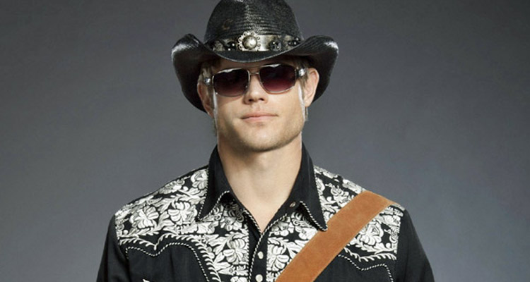 La Saison des amours (M6) : Trevor Donovan, alias Teddy dans 90210 Beverly Hills, en prodige de la musique Country La Saison des amours (M6) : Trevor Donovan, alias Teddy dans 90210 Beverly Hills, en prodige de la musique Country
