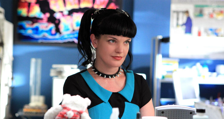 Pauley Perrette (NCIS : enquêtes spéciales) : « J’étais si heureuse qu’Abby ait une histoire d’amour avec Burt » Pauley Perrette (NCIS : enquêtes spéciales) : « J’étais si heureuse qu’Abby ait une histoire d’amour avec Burt »