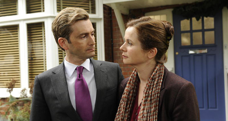 Le mari de la ministre : David Tennant (Doctor Who, Broadchurch) affronte Emily Watson sur Arte Le mari de la ministre : David Tennant (Doctor Who, Broadchurch) affronte Emily Watson sur Arte