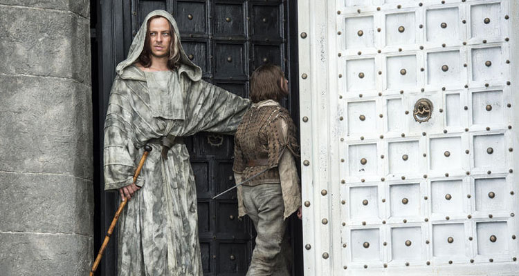 Game of Thrones (saison 5) : Arya dans la Demeure du Noir et Blanc, Cersei inquiète pour sa fille Game of Thrones (saison 5) : Arya dans la Demeure du Noir et Blanc, Cersei inquiète pour sa fille