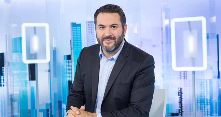 Bruce Toussaint : « Le téléspectateur veut que C dans l’air ne ressemble pas aux chaînes d’information en continu » Bruce Toussaint : « Le téléspectateur veut que C dans l’air ne ressemble pas aux chaînes d’information en continu »