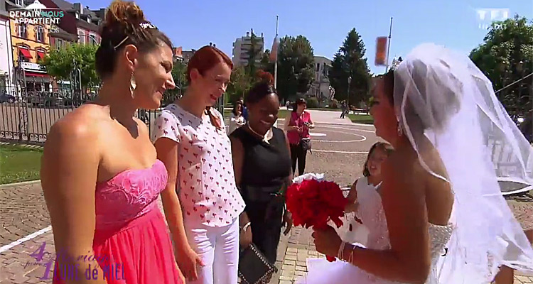 4 mariages pour 1 lune de miel : Lydia déçoit Amandine et Claudine, Emmanuelle veut impressionner 4 mariages pour 1 lune de miel : Lydia déçoit Amandine et Claudine, Emmanuelle veut impressionner