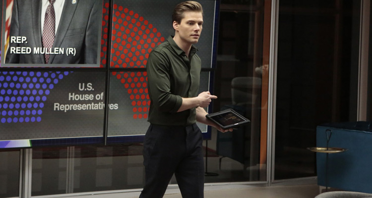 Quantico (saison 2) : Qui est Hunter Parrish, alias Clay Haas le fils de la présidente (Marcia Cross) ? Quantico (saison 2) : Qui est Hunter Parrish, alias Clay Haas le fils de la présidente (Marcia Cross) ?